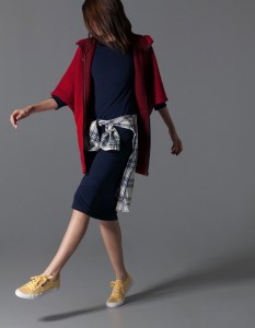 Capa de lã com capuz - Stradivarius: 39,95€